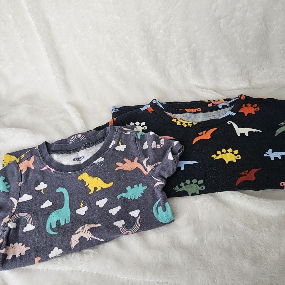 Old Navy Baby Kids Size 5T Tee Shirt‎ Set Of 2 Short Sleeve PLAY QUALITY Clothes